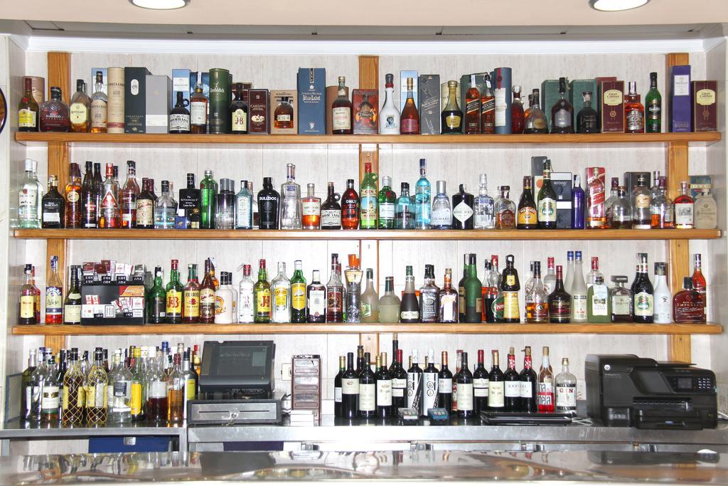 Hostal Restaurante La Masia Vila-real Экстерьер фото