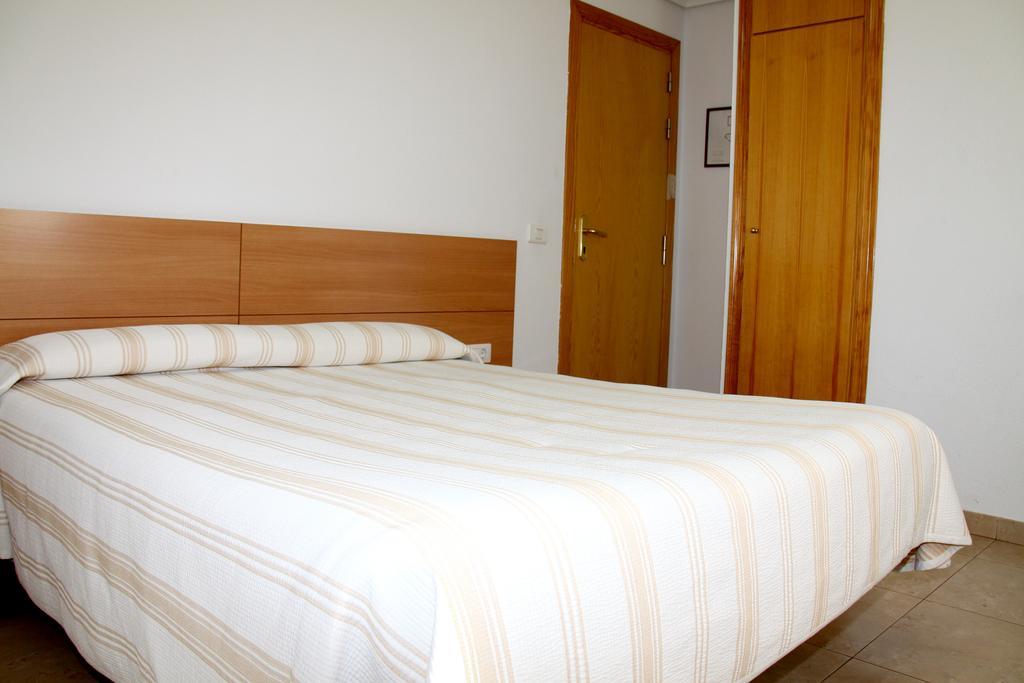 Hostal Restaurante La Masia Vila-real Экстерьер фото