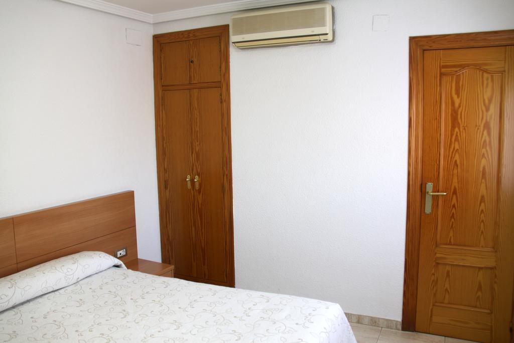 Hostal Restaurante La Masia Vila-real Экстерьер фото