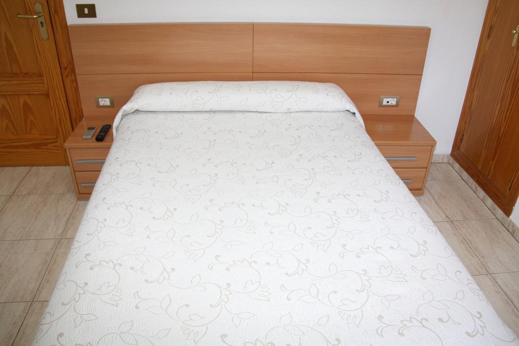 Hostal Restaurante La Masia Vila-real Номер фото