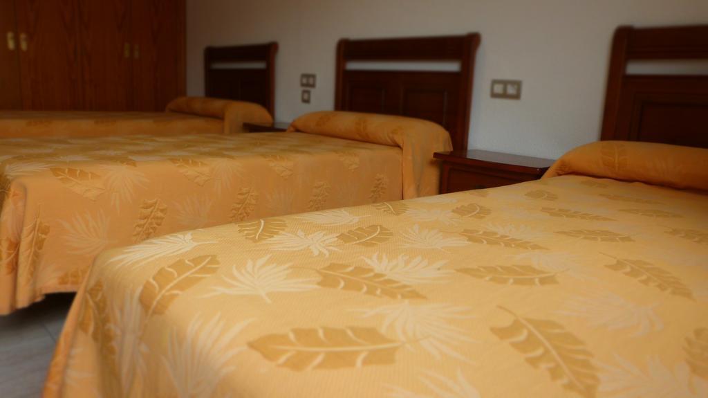 Hostal Restaurante La Masia Vila-real Экстерьер фото