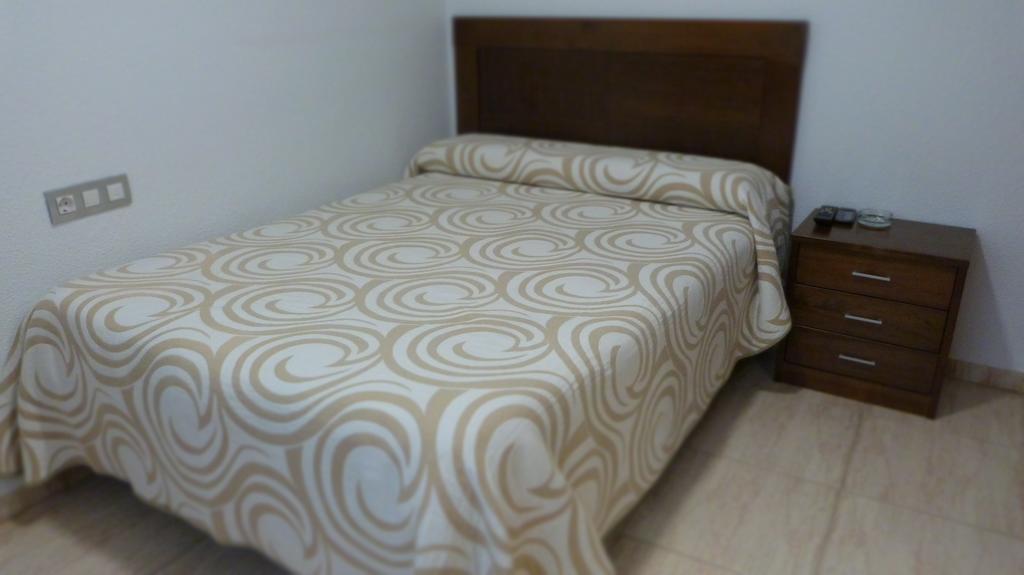 Hostal Restaurante La Masia Vila-real Экстерьер фото