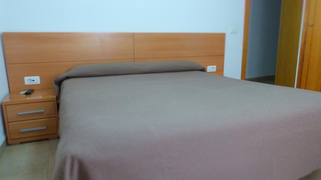Hostal Restaurante La Masia Vila-real Экстерьер фото